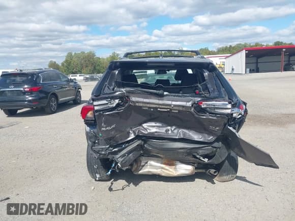 ✅ 2024 Toyota RAV4 XLE Premium • VIN: 2T3A1RFV1RC467401 • Lot: 43402730. Wystawiony na IAAI z przebiegiem 26 242 mil. Bezpłatny archiwum sprzedaży aukcyjnych z USA i szczegółowy raport historii pojazdu na DreamBid. Zdjęcie 15.