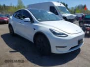 ✅ 2024 Tesla Model Y • VIN: 7SAYGDED8RF211112 • Лот: 42176000. Опубликован ранее на IAAI с пробегом 16 677 миль. Бесплатный доступ к архиву аукционных продаж из США и подробный отчёт об истории автомобиля на DreamBid. Изображение 1.