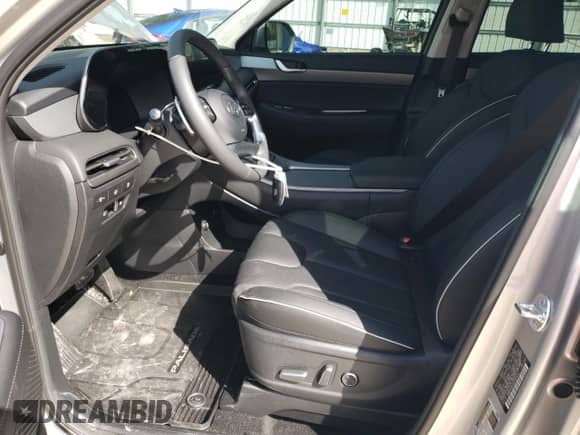 2025 Hyundai Palisade SEL Premium с VIN KM8R4DGE6SU834012, выставлен на аукционе Copart как лот 73240724 с пробегом 816 миль миль и На запчасти • Non repairable. История ставок и продаж доступна на DreamBid. Изображение 7.
