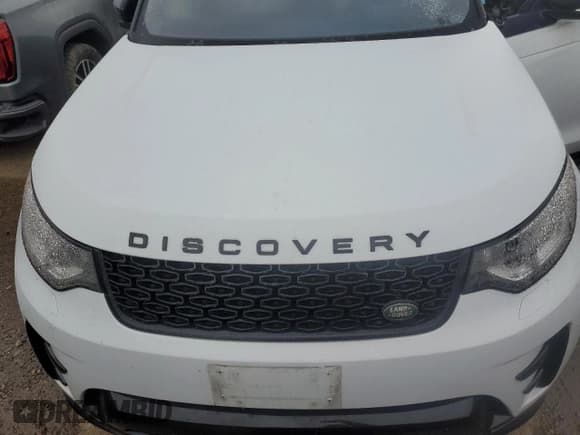 ✅ 2018 Land Rover Discovery HSE Luxury • VIN: SALRT2RK6JA062392 • Lot: 43828955. Listed on Copart with 145,944 mi. Free auction sales archive from the USA and detailed vehicle history report at DreamBid. Image 12.