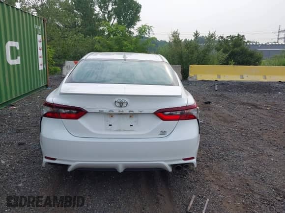 2021 Toyota Camry SE with VIN 4T1T11BK4MU025539, listed as a IAAI auction lot 42898008 with 26,083 mi miles and . Bid and sale history available at DreamBid. Image 16.