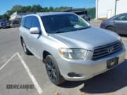 ✅ 2009 Toyota Highlander • VIN: JTEES41A292117557 • Lot: 43268806. Wystawiony na IAAI z przebiegiem 361 067 mil. Bezpłatny archiwum sprzedaży aukcyjnych z USA i szczegółowy raport historii pojazdu na DreamBid. Zdjęcie 1.