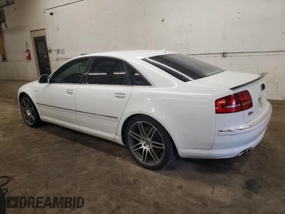 ✅ 2008 Audi S8 • VIN: WAUPN94E88N010023 • Lot: 46978255. Wystawiony na Copart z przebiegiem 160 586 mil. Bezpłatny archiwum sprzedaży aukcyjnych z USA i szczegółowy raport historii pojazdu na DreamBid. Zdjęcie 2.