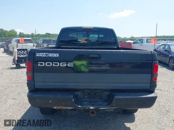 ✅ 2001 Dodge 2500 • VIN: 3B7KF23ZX1G169307 • Lot: 42507866. Listed on IAAI with 156,000 mi. Free auction sales archive from the USA and detailed vehicle history report at DreamBid. Image 16.