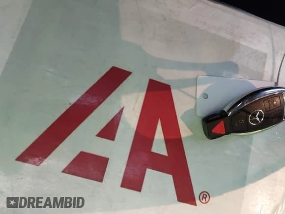 ✅ 2016 Mercedes-Benz CLA 250 • VIN: WDDSJ4EB6GN289816 • Lot: 43706566. Wystawiony na IAAI z przebiegiem 108 690 mil. Bezpłatny archiwum sprzedaży aukcyjnych z USA i szczegółowy raport historii pojazdu na DreamBid. Zdjęcie 11.