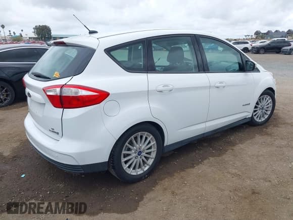 ✅ 2013 Ford C-Max SE • VIN: 1FADP5AU1DL513036 • Lot: 42062272. Wystawiony na IAAI z przebiegiem 148 121 mil. Bezpłatny archiwum sprzedaży aukcyjnych z USA i szczegółowy raport historii pojazdu na DreamBid. Zdjęcie 4.