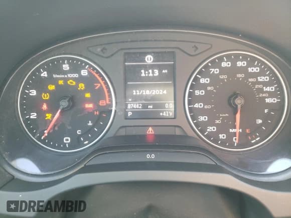 ✅ 2015 Audi A3 Premium • VIN: WAU6CLFF6F1109836 • Lot: 46238945. Wystawiony na Copart z przebiegiem 87 442 mil. Bezpłatny archiwum sprzedaży aukcyjnych z USA i szczegółowy raport historii pojazdu na DreamBid. Zdjęcie 9.