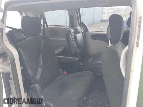 ✅ 2012 Dodge Grand Caravan SE • VIN: 2C4RDGBG9CR407646 • Лот: 42820760. Опубликован ранее на IAAI с пробегом 102 018 миль. Бесплатный доступ к архиву аукционных продаж из США и подробный отчёт об истории автомобиля на DreamBid. Изображение 8.