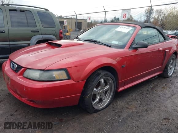✅ 2002 Ford Mustang GT Deluxe • VIN: 1FAFP45X72F236198 • Лот: 43746224. Опубликован ранее на IAAI с пробегом 94 081 миль. Бесплатный доступ к архиву аукционных продаж из США и подробный отчёт об истории автомобиля на DreamBid. Изображение 2.