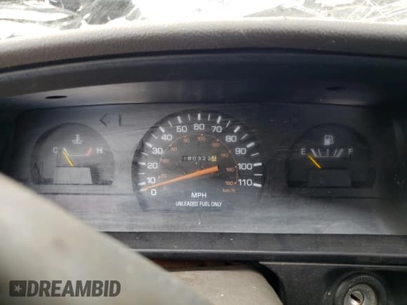 ✅ 1989 Toyota Pickup DX • VIN: JT4RN81P4K0032245 • Лот: 83868425. Опубликован ранее на Copart с пробегом 180 323 миль. Бесплатный доступ к архиву аукционных продаж из США и подробный отчёт об истории автомобиля на DreamBid. Изображение 9.