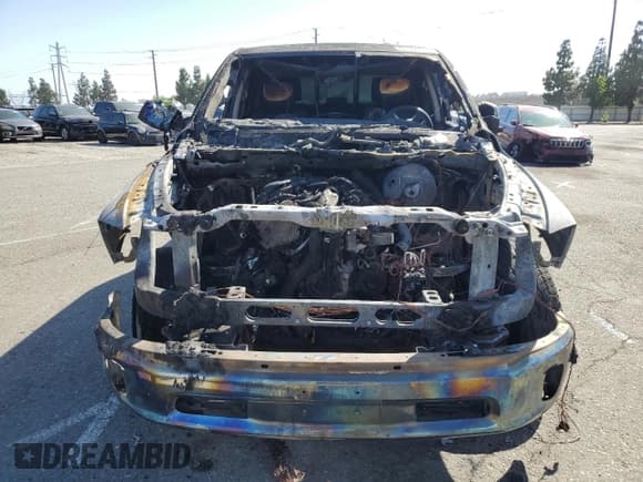 ✅ 2015 Ram 1500 Laramie • VIN: 1C6RR6NM9FS623410 • Lot: 61680915. Wystawiony na Copart z przebiegiem Nie podano. Bezpłatny archiwum sprzedaży aukcyjnych z USA i szczegółowy raport historii pojazdu na DreamBid. Zdjęcie 5.