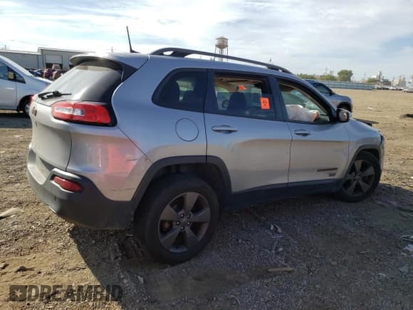 ✅ 2016 Jeep Cherokee 75th Anniversary • VIN: 1C4PJLCB8GW342250 • Lot: 71993915. Wystawiony na Copart z przebiegiem 120 706 mil. Bezpłatny archiwum sprzedaży aukcyjnych z USA i szczegółowy raport historii pojazdu na DreamBid. Zdjęcie 3.