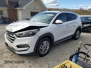 ✅ 2017 Hyundai Tucson SE • VIN: KM8J3CA49HU346823 • Лот: 90364715. Опубликован ранее на Copart с пробегом 66 140 миль. Бесплатный доступ к архиву аукционных продаж из США и подробный отчёт об истории автомобиля на DreamBid. Изображение 1.