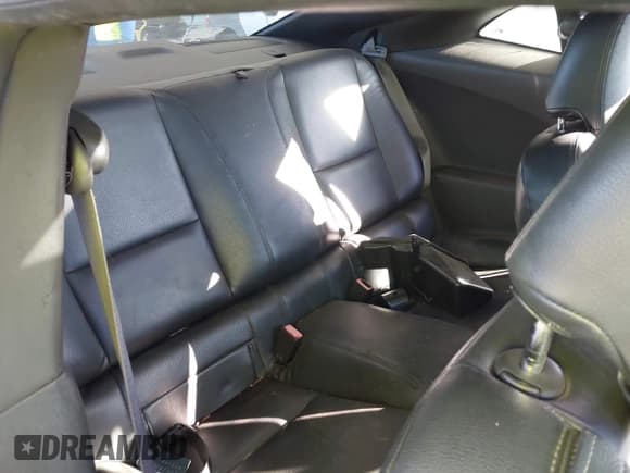 ✅ 2011 Chevrolet Camaro 1LT • VIN: 2G1FB1ED5B9106094 • Lot: 43927861. Listed on IAAI with 144,136 mi. Free auction sales archive from the USA and detailed vehicle history report at DreamBid. Image 8.