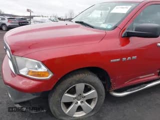 ✅ 2009 Dodge 1500 SLT • VIN: 1D3HV13T59J527367 • Lot: 41738696. Wystawiony na IAAI z przebiegiem 241 351 mil. Bezpłatny archiwum sprzedaży aukcyjnych z USA i szczegółowy raport historii pojazdu na DreamBid. Zdjęcie 6.