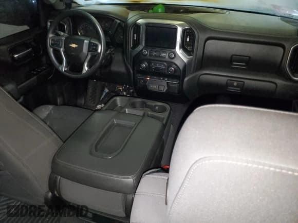 ✅ 2020 Chevrolet Silverado 1500 LT • VIN: 3GCUYDED1LG306315 • Lot: 70681634. Wystawiony na Copart z przebiegiem Nie podano. Bezpłatny archiwum sprzedaży aukcyjnych z USA i szczegółowy raport historii pojazdu na DreamBid. Zdjęcie 8.