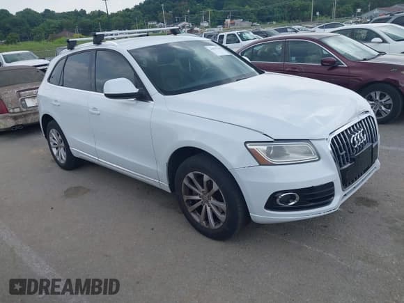 ✅ 2014 Audi Q5 Premium • VIN: WA1CFAFP9EA014495 • Lot: 42927348. Wystawiony na IAAI z przebiegiem 110 736 mil. Bezpłatny archiwum sprzedaży aukcyjnych z USA i szczegółowy raport historii pojazdu na DreamBid. Zdjęcie 1.