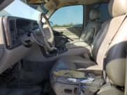 ✅ 2004 GMC Yukon Denali • VIN: 1GKEK63U04J190470 • Lot: 91241815. Wystawiony na Copart z przebiegiem 255 869 mil. Bezpłatny archiwum sprzedaży aukcyjnych z USA i szczegółowy raport historii pojazdu na DreamBid. Zdjęcie 7.