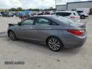 ✅ 2013 Hyundai Sonata SE • VIN: 5NPEC4ACXDH559643 • Lot: 71187804. Listed on Copart with 149,703 mi. Free auction sales archive from the USA and detailed vehicle history report at DreamBid. Image 2.