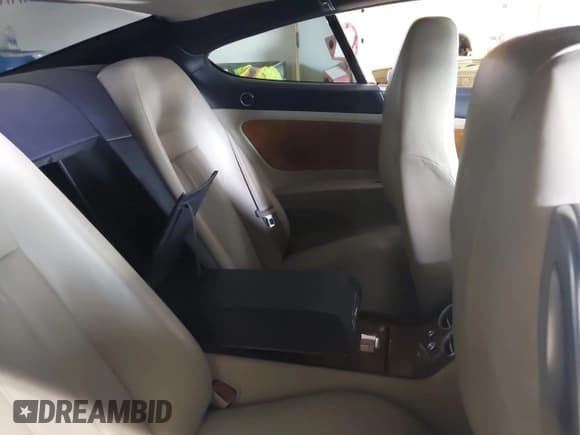 ✅ 2005 Bentley Continental GT GT • VIN: SCBCR63W55C025068 • Лот: 43204586. Опубликован ранее на IAAI с пробегом 60 453 миль. Бесплатный доступ к архиву аукционных продаж из США и подробный отчёт об истории автомобиля на DreamBid. Изображение 8.