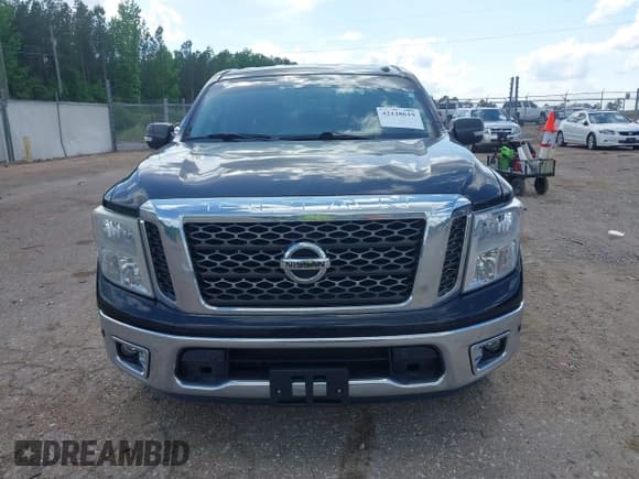 ✅ 2017 Nissan Titan SV • VIN: 1N6AA1E68HN514064 • Лот: 42128619. Опубликован ранее на IAAI с пробегом 140 529 миль. Бесплатный доступ к архиву аукционных продаж из США и подробный отчёт об истории автомобиля на DreamBid. Изображение 12.