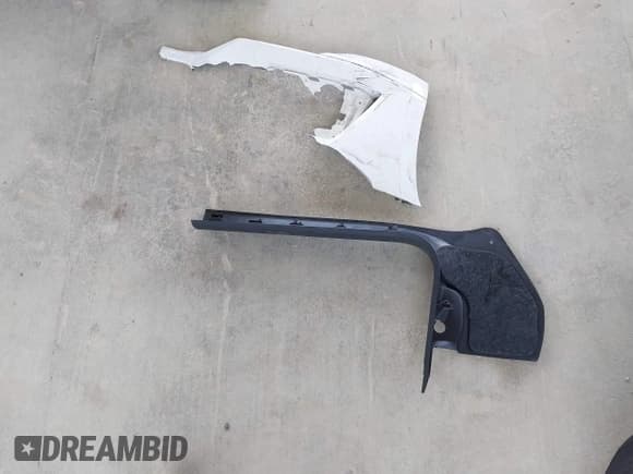 ✅ 2019 Audi A5 Sportback Premium • VIN: WAUANCF51KA057313 • Lot: 42921705. Wystawiony na IAAI z przebiegiem 67 086 mil. Bezpłatny archiwum sprzedaży aukcyjnych z USA i szczegółowy raport historii pojazdu na DreamBid. Zdjęcie 12.