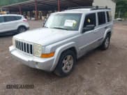 ✅ 2006 Jeep Commander • VIN: 1J8HH48N16C156972 • Lot: 42577569. Wystawiony na IAAI z przebiegiem Nie podano. Bezpłatny archiwum sprzedaży aukcyjnych z USA i szczegółowy raport historii pojazdu na DreamBid. Zdjęcie 2.