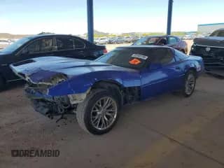 1995 Chevrolet Corvette с VIN 1G1YY22P3S5117037, выставлен на аукционе Copart как лот 55165195 с пробегом Не указан миль и Списание • Salvage title. История ставок и продаж доступна на DreamBid. Изображение 1.