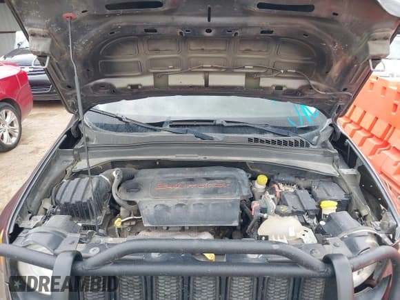 ✅ 2016 Jeep Renegade Trailhawk • VIN: ZACCJBCT8GPD58222 • Lot: 42124151. Listed on IAAI with 197,154 mi. Free auction sales archive from the USA and detailed vehicle history report at DreamBid. Image 10.