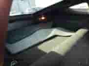 2016 Chevrolet Corvette Z51 1LT z VIN 1G1YH2D70G5126153, wystawiony jako Copart lot #86826134 z przebiegiem 31 698 mil mil oraz Szkoda całkowita • Salvage title. Historia ofert i sprzedaży dostępna na DreamBid. Obrazek 10.