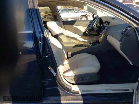 ✅ 2010 Lexus IS 250 • VIN: JTHCF5C25A5043967 • Лот: 43817184. Опубликован ранее на IAAI с пробегом 205 595 миль. Бесплатный доступ к архиву аукционных продаж из США и подробный отчёт об истории автомобиля на DreamBid. Изображение 5.