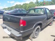 ✅ 2002 Chevrolet S-10 LS • VIN: 1GCCS145628180253 • Лот: 43132423. Опубликован ранее на IAAI с пробегом 103 662 миль. Бесплатный доступ к архиву аукционных продаж из США и подробный отчёт об истории автомобиля на DreamBid. Изображение 4.