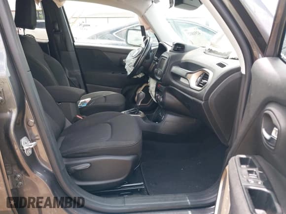 ✅ 2017 Jeep Renegade Altitude • VIN: ZACCJABB6HPE88701 • Lot: 42918025. Listed on IAAI with 142,948 mi. Free auction sales archive from the USA and detailed vehicle history report at DreamBid. Image 5.