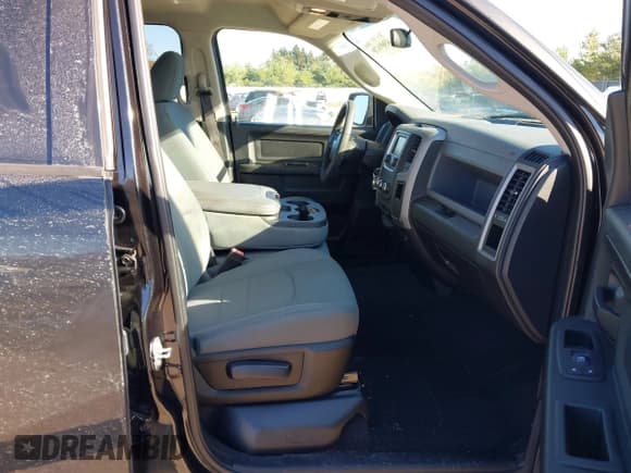 ✅ 2017 Ram 1500 Express • VIN: 1C6RR7FT9HS530658 • Lot: 43681670. Listed on IAAI with 71,404 mi. Free auction sales archive from the USA and detailed vehicle history report at DreamBid. Image 5.