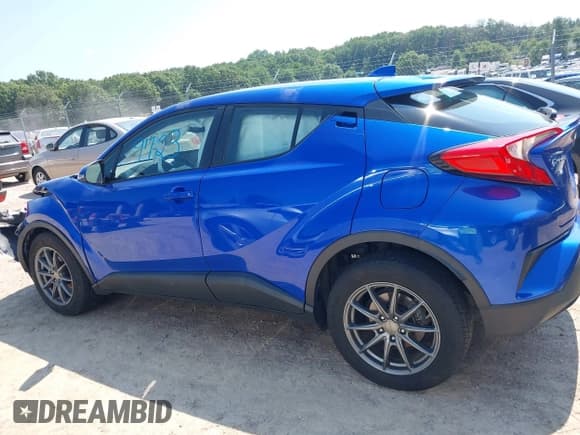 ✅ 2019 Toyota C-HR XLE • VIN: NMTKHMBX2KR076210 • Лот: 42989723. Опубликован ранее на IAAI с пробегом 62 807 миль. Бесплатный доступ к архиву аукционных продаж из США и подробный отчёт об истории автомобиля на DreamBid. Изображение 15.