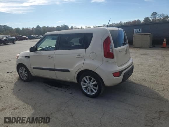 ✅ 2013 Kia Soul • VIN: KNDJT2A54D7760334 • Lot: 87259545. Listed on Copart with 93,218 mi. Free auction sales archive from the USA and detailed vehicle history report at DreamBid. Image 2.