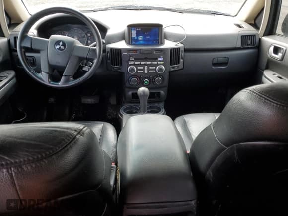 ✅ 2007 Mitsubishi Endeavor SE • VIN: 4A4MM31S77E058314 • Лот: 49350845. Опубликован ранее на Copart с пробегом 205 258 миль. Бесплатный доступ к архиву аукционных продаж из США и подробный отчёт об истории автомобиля на DreamBid. Изображение 8.