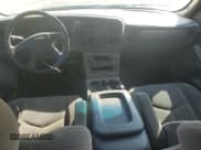 ✅ 2004 Chevrolet Silverado 2500HD LS • VIN: 1GCHK23U14F190207 • Lot: 81964065. Wystawiony na Copart z przebiegiem 150 202 mil. Bezpłatny archiwum sprzedaży aukcyjnych z USA i szczegółowy raport historii pojazdu na DreamBid. Zdjęcie 8.