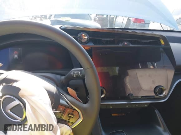 ✅ 2024 Lexus RZ 300e Premium • VIN: JTJABABBXRA003009 • Lot: 42297557. Listed on IAAI with 10,092 mi. Free auction sales archive from the USA and detailed vehicle history report at DreamBid. Image 18.