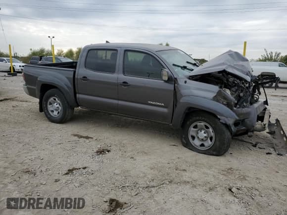 ✅ 2014 Toyota Tacoma PreRunner • VIN: 5TFJU4GN7EX055352 • Lot: 86549675. Listed on Copart with 289,684 mi. Free auction sales archive from the USA and detailed vehicle history report at DreamBid. Image 4.
