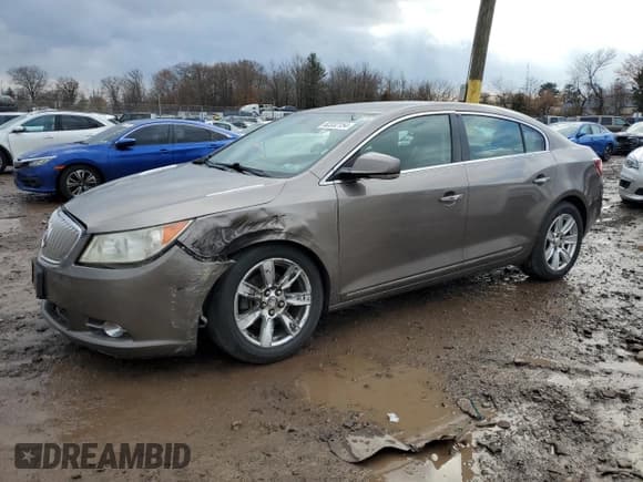 ✅ 2012 Buick LaCrosse • VIN: 1G4GL5G38CF166458 • Lot: 82332154. Wystawiony na Copart z przebiegiem 156 412 mil. Bezpłatny archiwum sprzedaży aukcyjnych z USA i szczegółowy raport historii pojazdu na DreamBid. Zdjęcie 1.