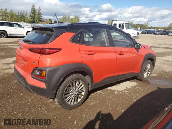 ✅ 2019 Hyundai Kona SEL • VIN: KM8K2CAA7KU197803 • Лот: 74749594. Опубликован ранее на Copart с пробегом 209 737 миль. Бесплатный доступ к архиву аукционных продаж из США и подробный отчёт об истории автомобиля на DreamBid. Изображение 3.