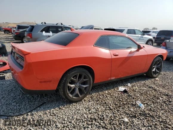 ✅ 2019 Dodge Challenger SXT • VIN: 2C3CDZAG3KH611192 • Lot: 64849844. Wystawiony na Copart z przebiegiem 57 231 mil. Bezpłatny archiwum sprzedaży aukcyjnych z USA i szczegółowy raport historii pojazdu na DreamBid. Zdjęcie 3.