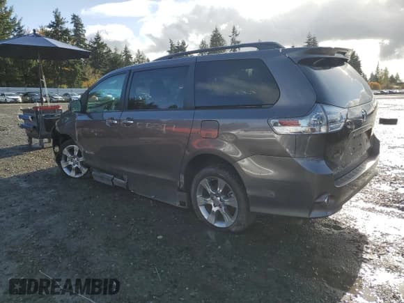 ✅ 2013 Toyota Sienna SE • VIN: 5TDXK3DC2DS311950 • Lot: 91854635. Listed on Copart with Not provided. Free auction sales archive from the USA and detailed vehicle history report at DreamBid. Image 2.