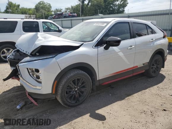 ✅ 2023 Mitsubishi Eclipse Cross LE • VIN: JA4ATVAA4PZ038539 • Lot: 66922395. Wystawiony na Copart z przebiegiem Nie podano. Bezpłatny archiwum sprzedaży aukcyjnych z USA i szczegółowy raport historii pojazdu na DreamBid. Zdjęcie 1.