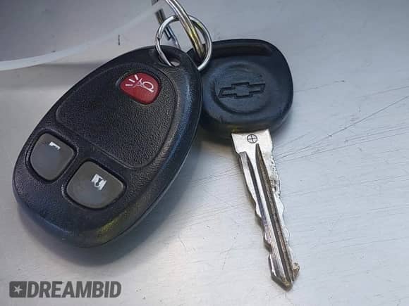 2009 Chevrolet Traverse LS z VIN 1GNER13DX9S175039, wystawiony jako IAAI lot #43450995 z przebiegiem 172 810 mil mil oraz . Historia ofert i sprzedaży dostępna na DreamBid. Obrazek 11.