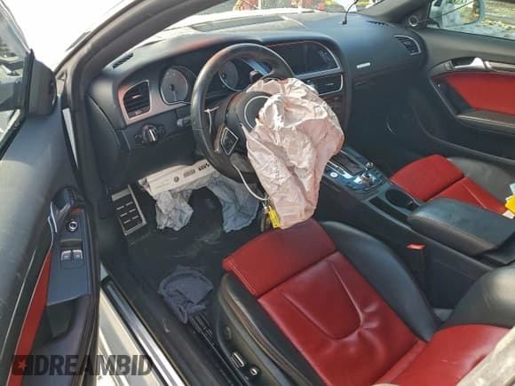 ✅ 2014 Audi S5 Premium Plus • VIN: WAUCGAFR3EA040611 • Lot: 95077545. Wystawiony na Copart z przebiegiem 81 588 mil. Bezpłatny archiwum sprzedaży aukcyjnych z USA i szczegółowy raport historii pojazdu na DreamBid. Zdjęcie 8.