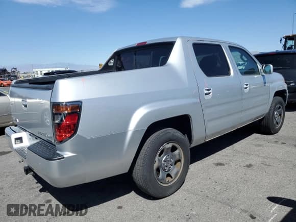 ✅ 2006 Honda Ridgeline RT • VIN: 2HJYK16296H565388 • Лот: 56490515. Опубликован ранее на Copart с пробегом 212 216 миль. Бесплатный доступ к архиву аукционных продаж из США и подробный отчёт об истории автомобиля на DreamBid. Изображение 3.