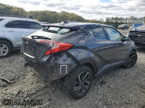 ✅ 2021 Toyota C-HR Limited • VIN: NMTKHMBX8MR132928 • Lot: 85348515. Listed on Copart with 39,249 mi. Free auction sales archive from the USA and detailed vehicle history report at DreamBid. Image 3.