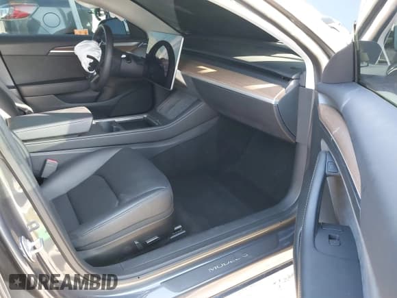 ✅ 2023 Tesla Model 3 Performance • VIN: 5YJ3E1EC7PF635722 • Lot: 41536638. Wystawiony na IAAI z przebiegiem 24 857 mil. Bezpłatny archiwum sprzedaży aukcyjnych z USA i szczegółowy raport historii pojazdu na DreamBid. Zdjęcie 5.